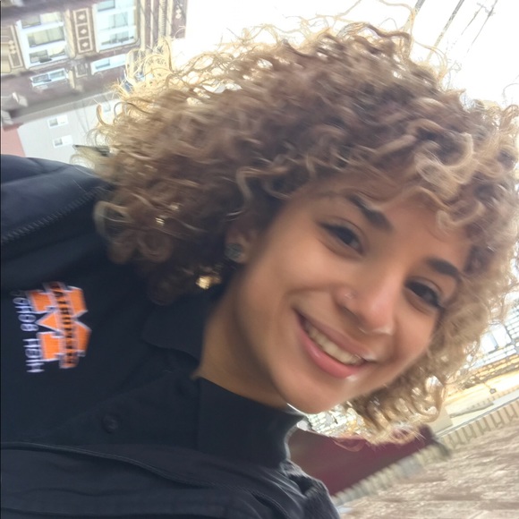 eva_pruzan